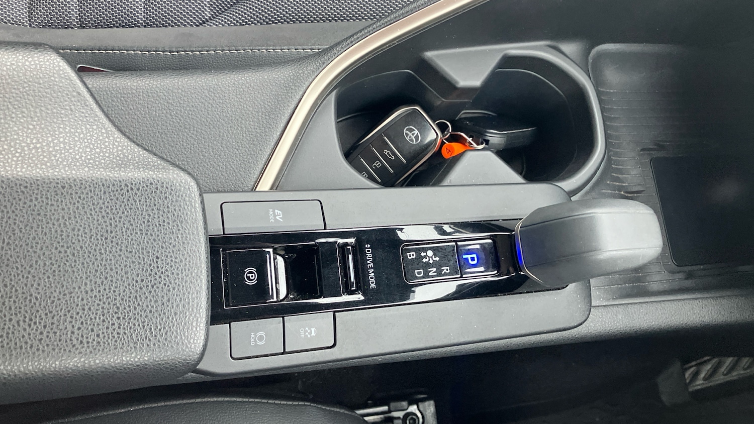 Used Toyota C-HR 2024 for sale - 77367476: Photo 48