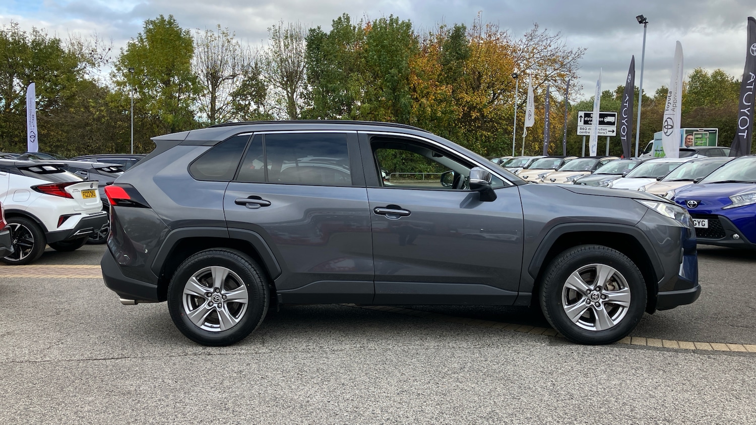 Used Toyota RAV4 2022 for sale - 76319532: Photo 16