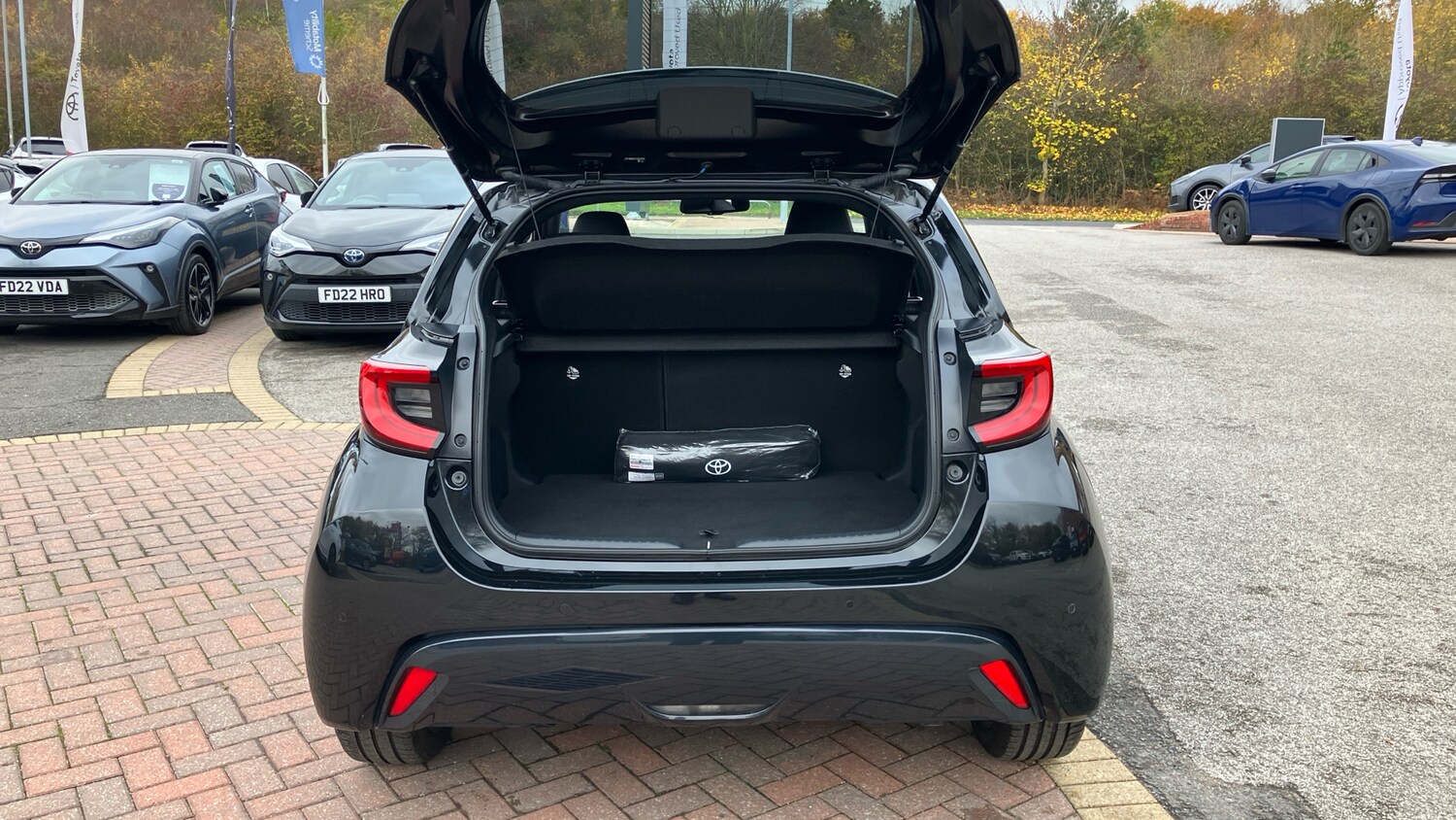 Used Toyota Yaris 2024 for sale - 76413230: Photo 14