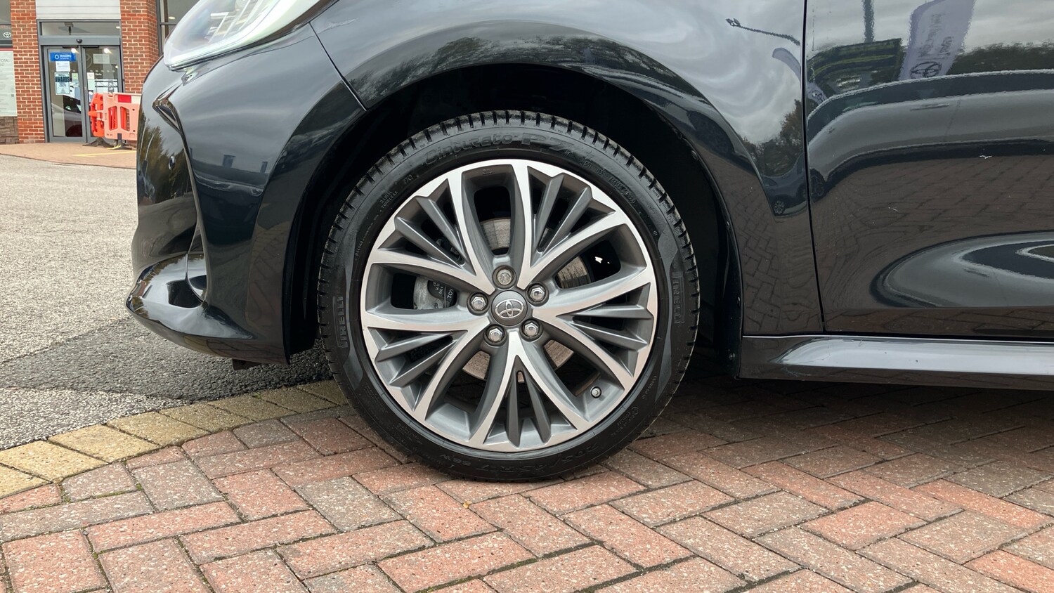 Used Toyota Yaris 2024 for sale - 76413230: Photo 18