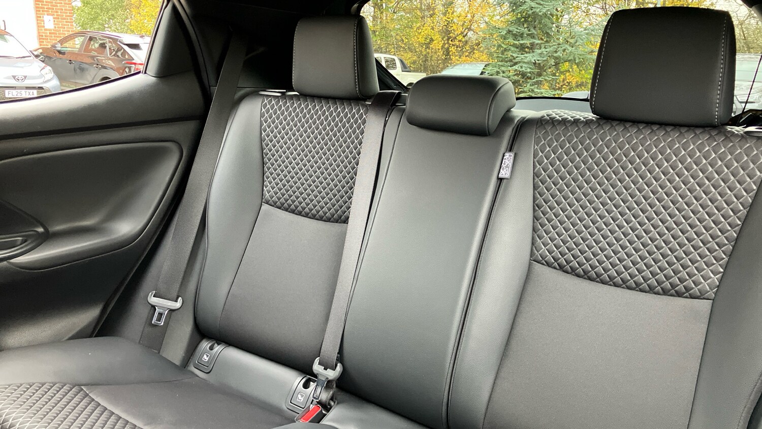 Used Toyota Yaris 2024 for sale - 76413230: Photo 20