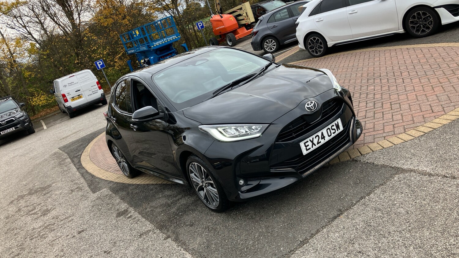 Used Toyota Yaris 2024 for sale - 76413230: Photo 28