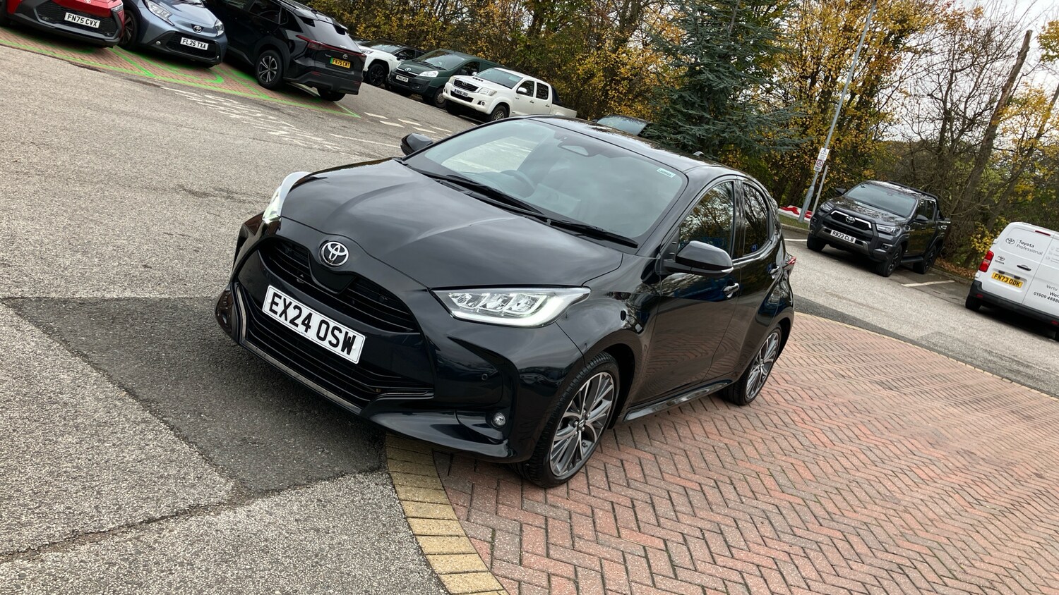 Used Toyota Yaris 2024 for sale - 76413230: Photo 29