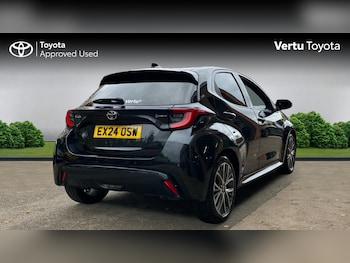 Used Toyota Yaris 2024 for sale - 76413230: Photo