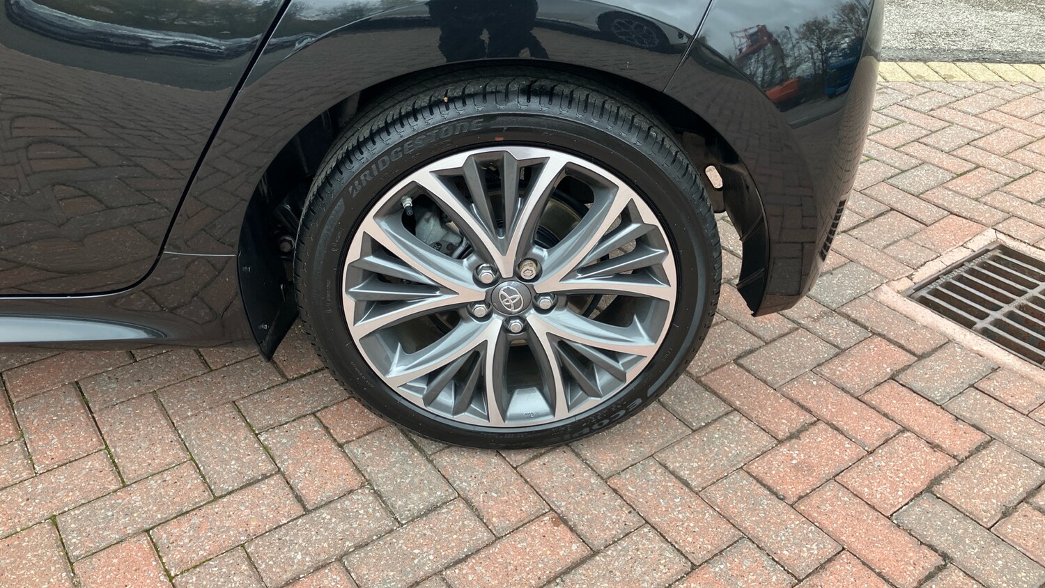 Used Toyota Yaris 2024 for sale - 76413230: Photo 35