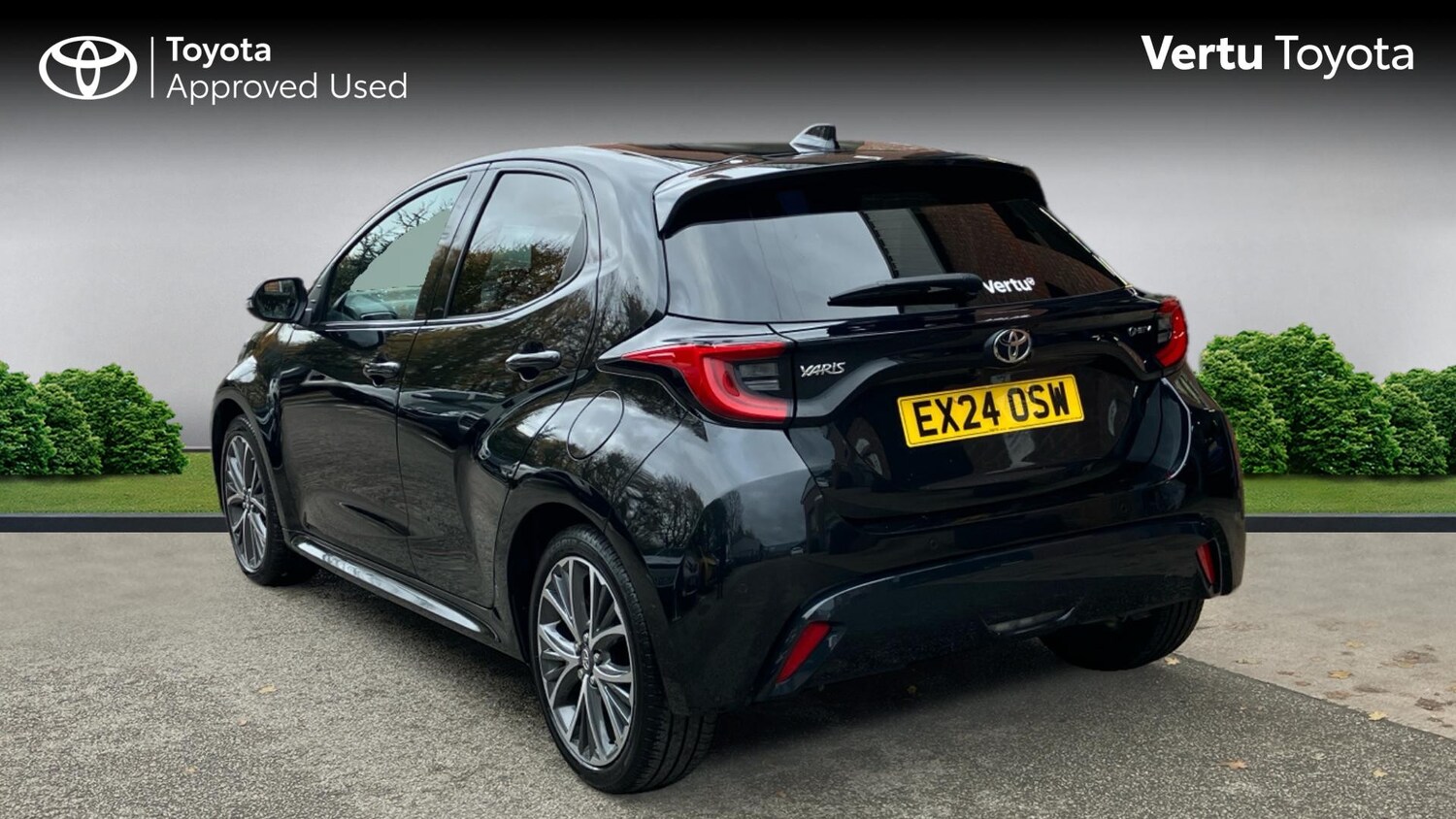 Used Toyota Yaris 2024 for sale - 76413230: Photo 4