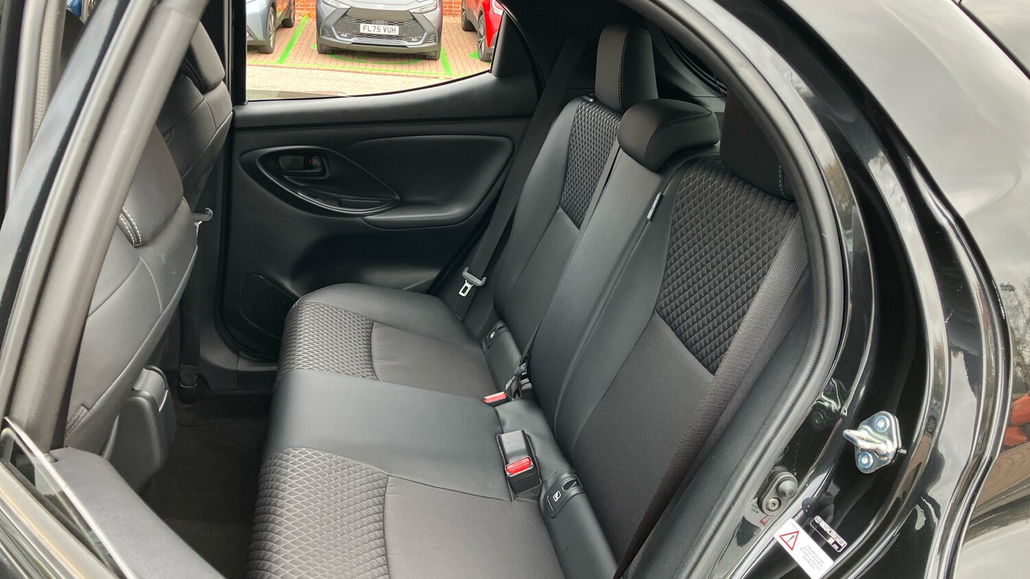 Used Toyota Yaris 2024 for sale - 76413230: Photo 42