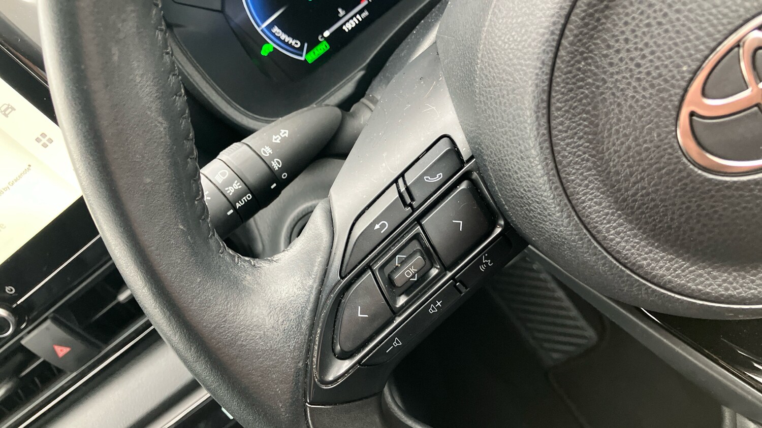 Used Toyota Yaris 2024 for sale - 76413230: Photo 45