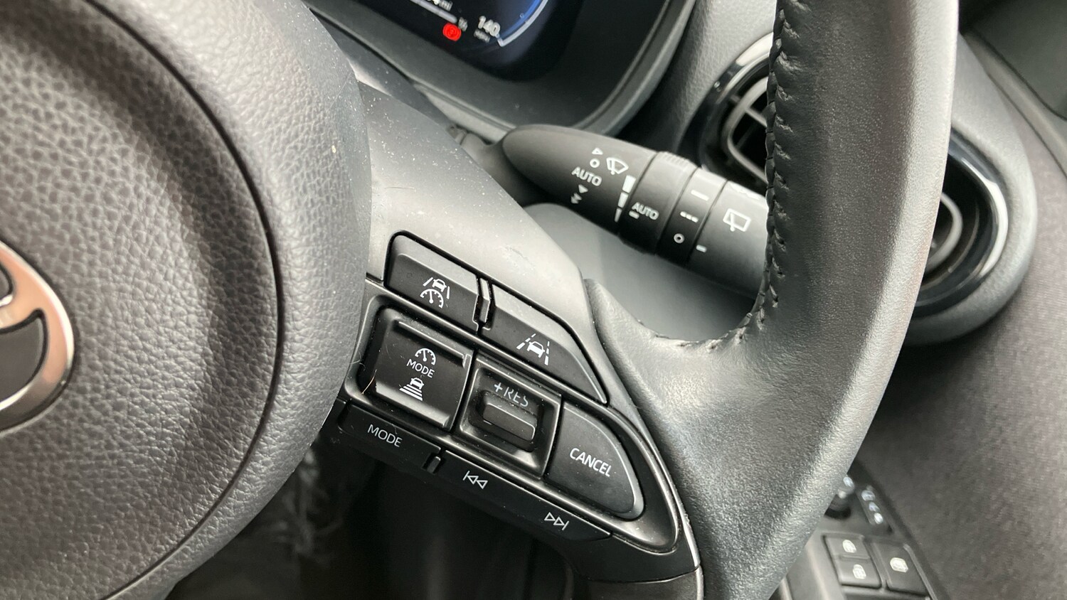 Used Toyota Yaris 2024 for sale - 76413230: Photo 46