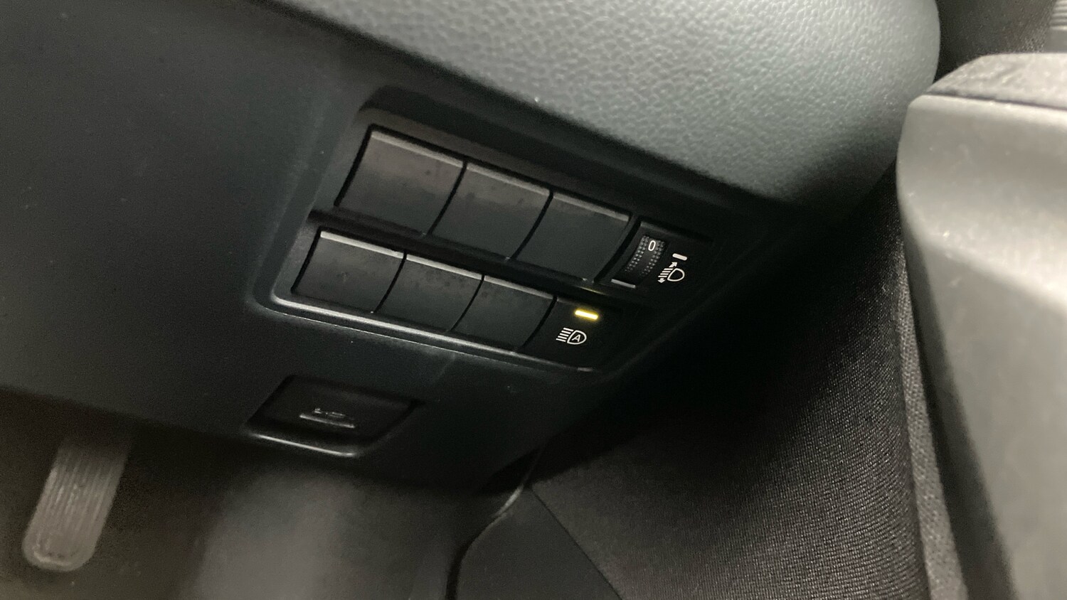 Used Toyota Yaris 2024 for sale - 76413230: Photo 47