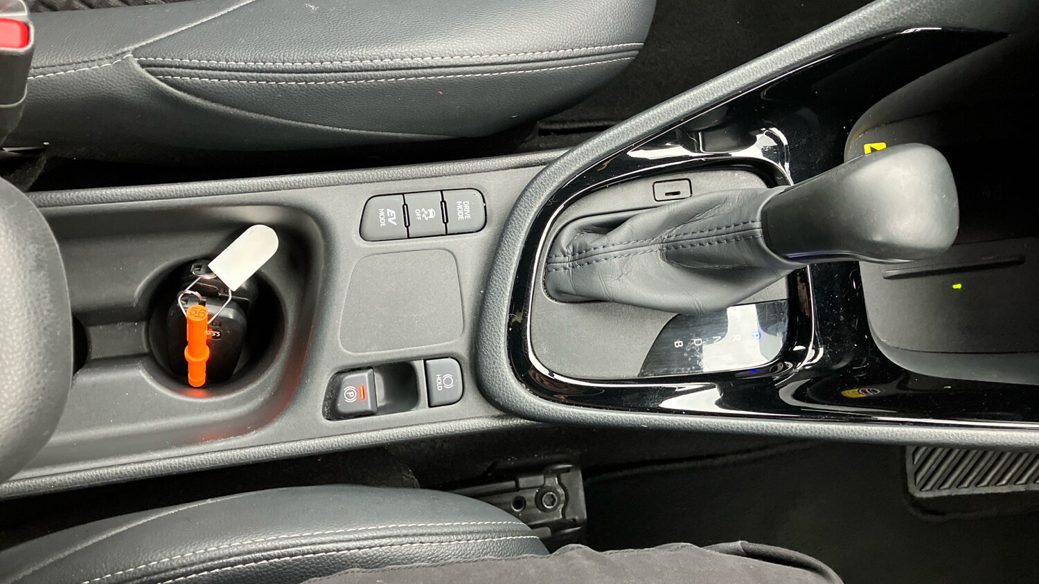 Used Toyota Yaris 2024 for sale - 76413230: Photo 49