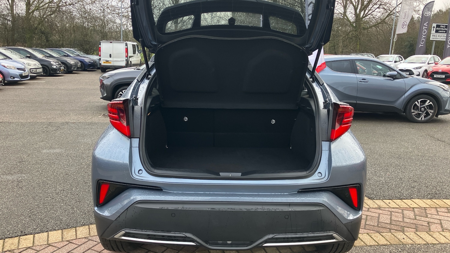 Used Toyota C-HR 2023 for sale - 77418216: Photo 14