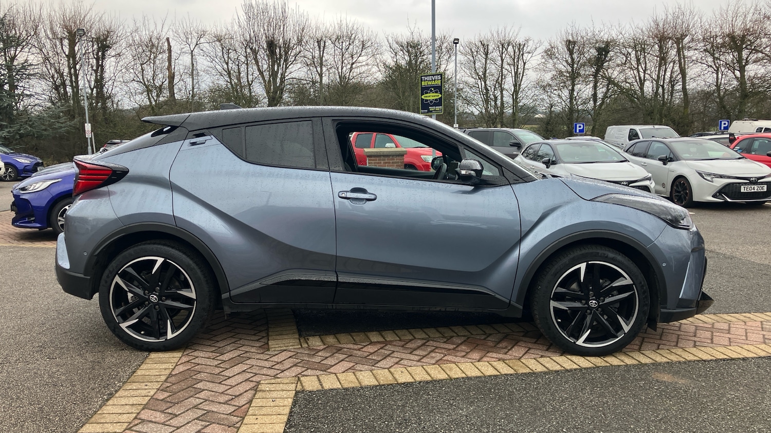 Used Toyota C-HR 2023 for sale - 77418216: Photo 16