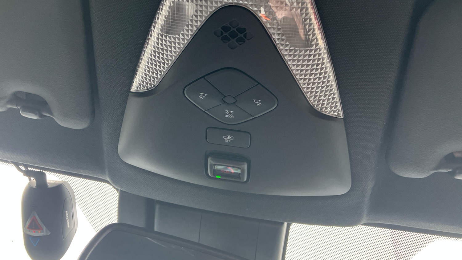 Used Toyota C-HR 2023 for sale - 77418216: Photo 51