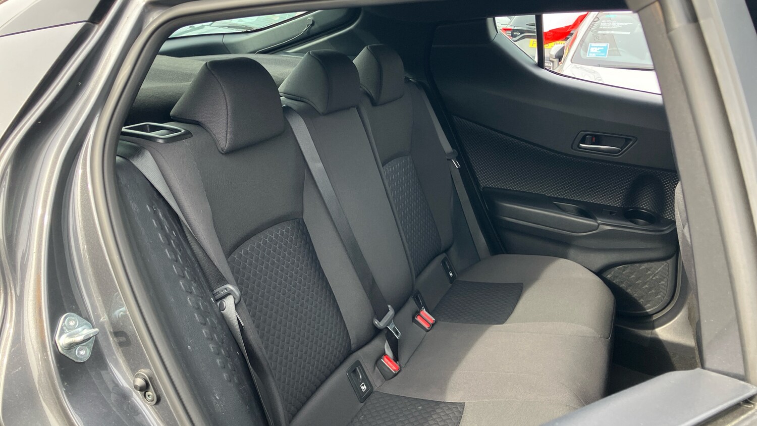 Used Toyota C-HR 2023 for sale - 78066614: Photo 37