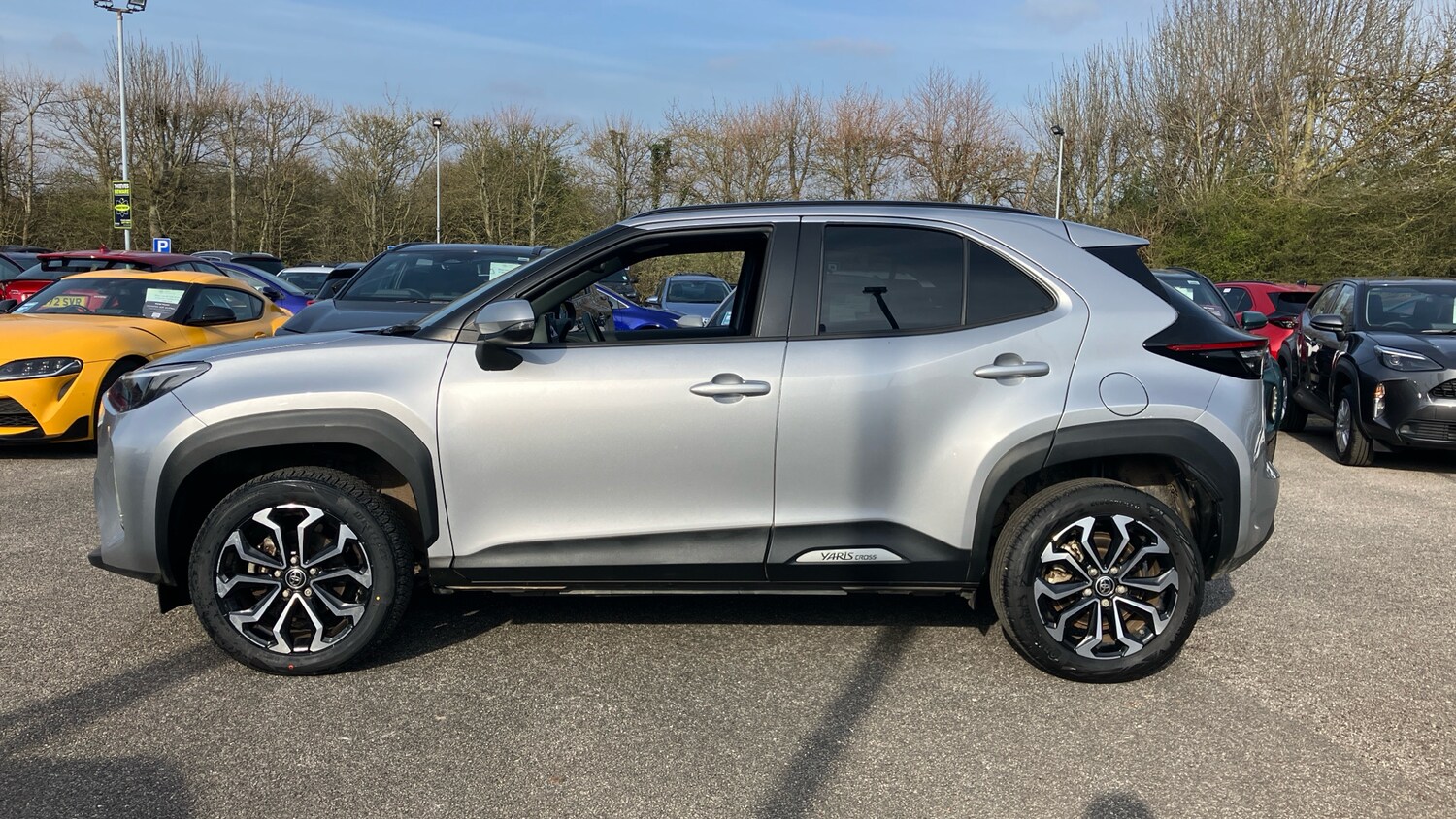 Used Toyota Yaris Cross 2024 for sale - 77963075: Photo 17
