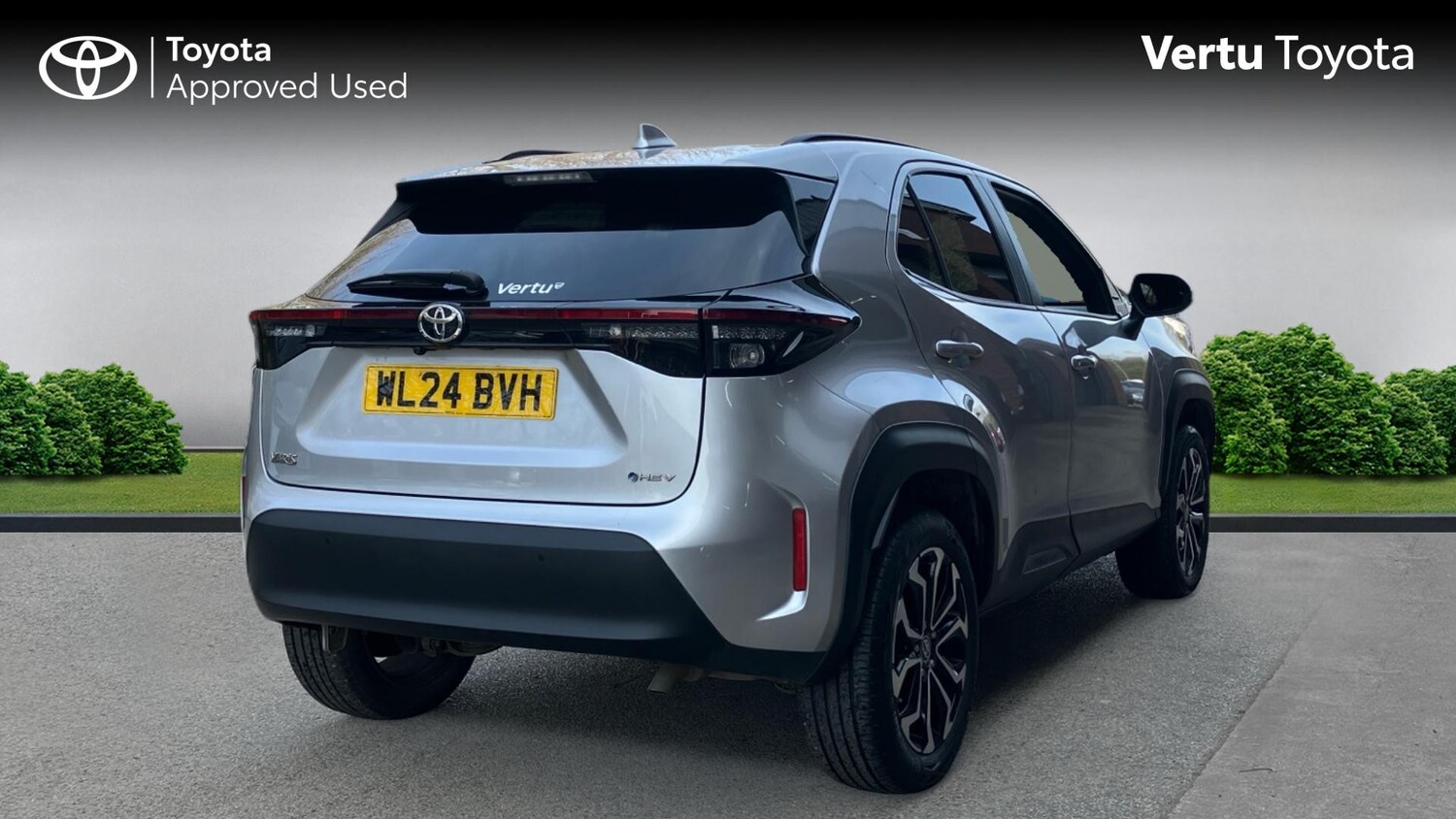 Used Toyota Yaris Cross 2024 for sale - 77963075: Photo 2