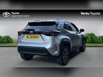 Used Toyota Yaris Cross 2024 for sale - 77963075: Photo