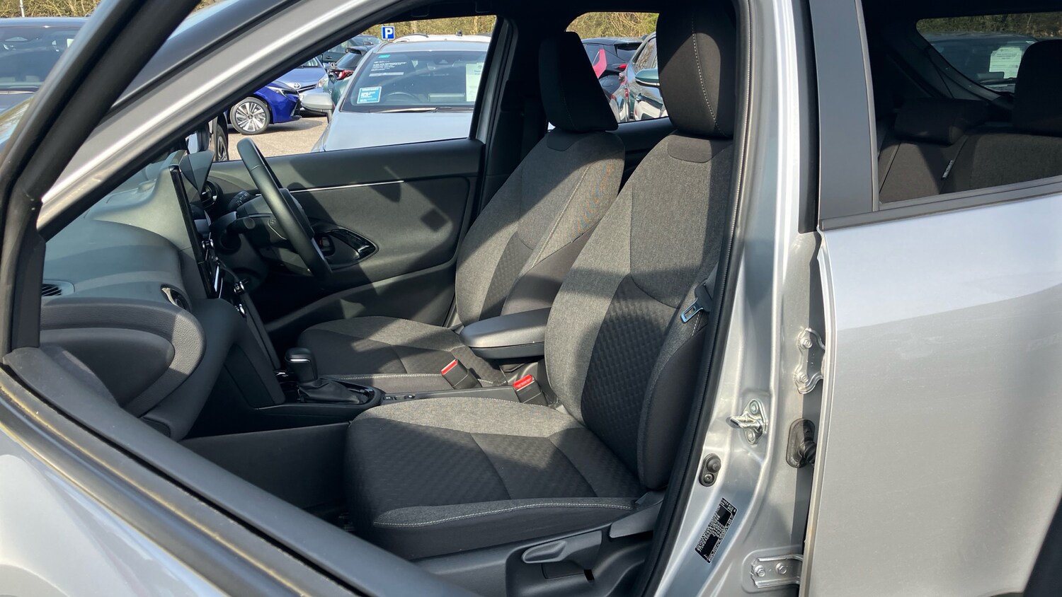 Used Toyota Yaris Cross 2024 for sale - 77963075: Photo 41