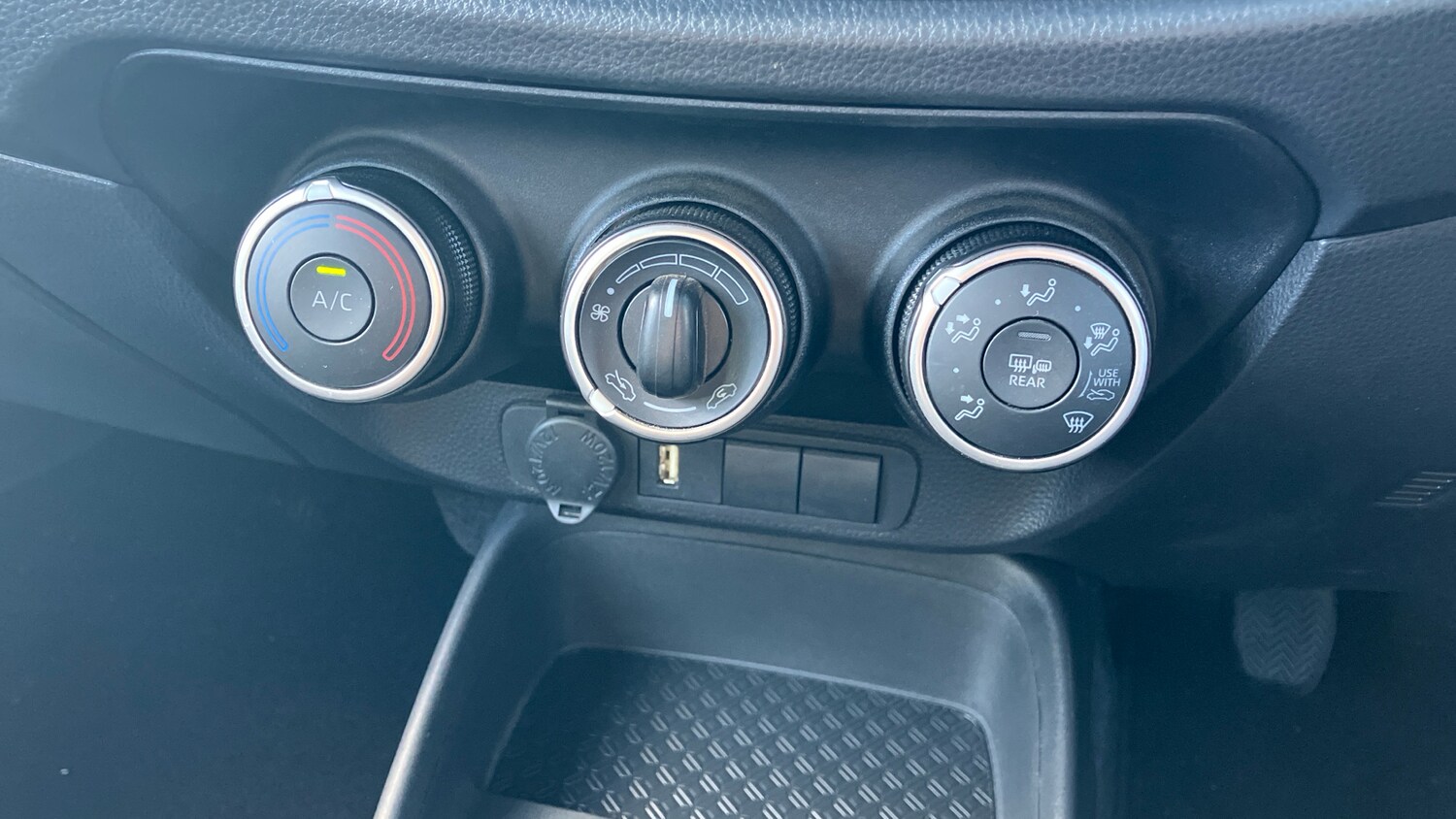 Used Toyota Aygo X 2023 for sale - 76065909: Photo 49