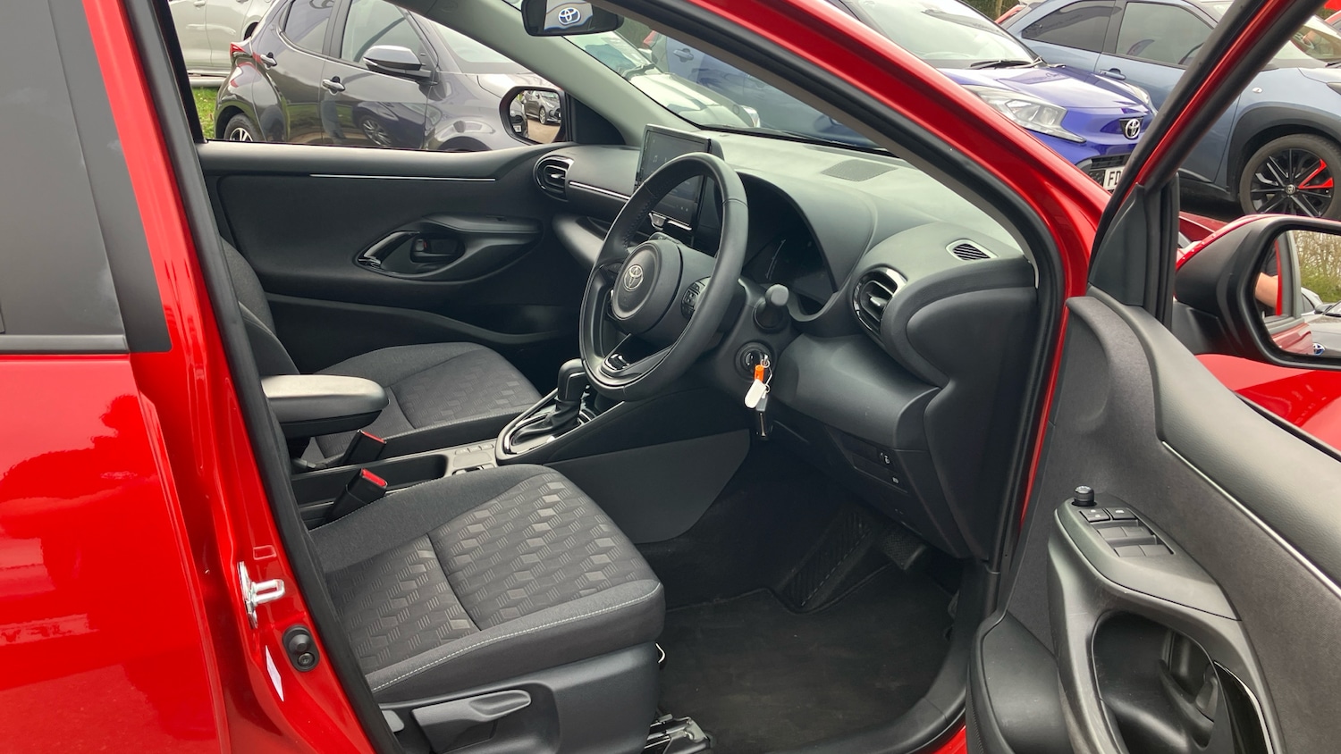 Used Toyota Yaris 2025 for sale - 77945947: Photo 11