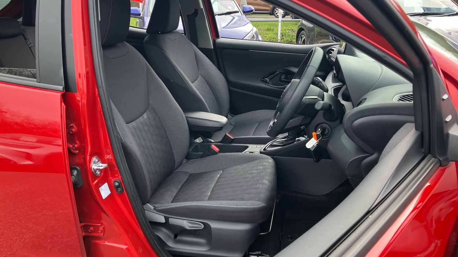 Used Toyota Yaris 2025 for sale - 77945947: Photo 38