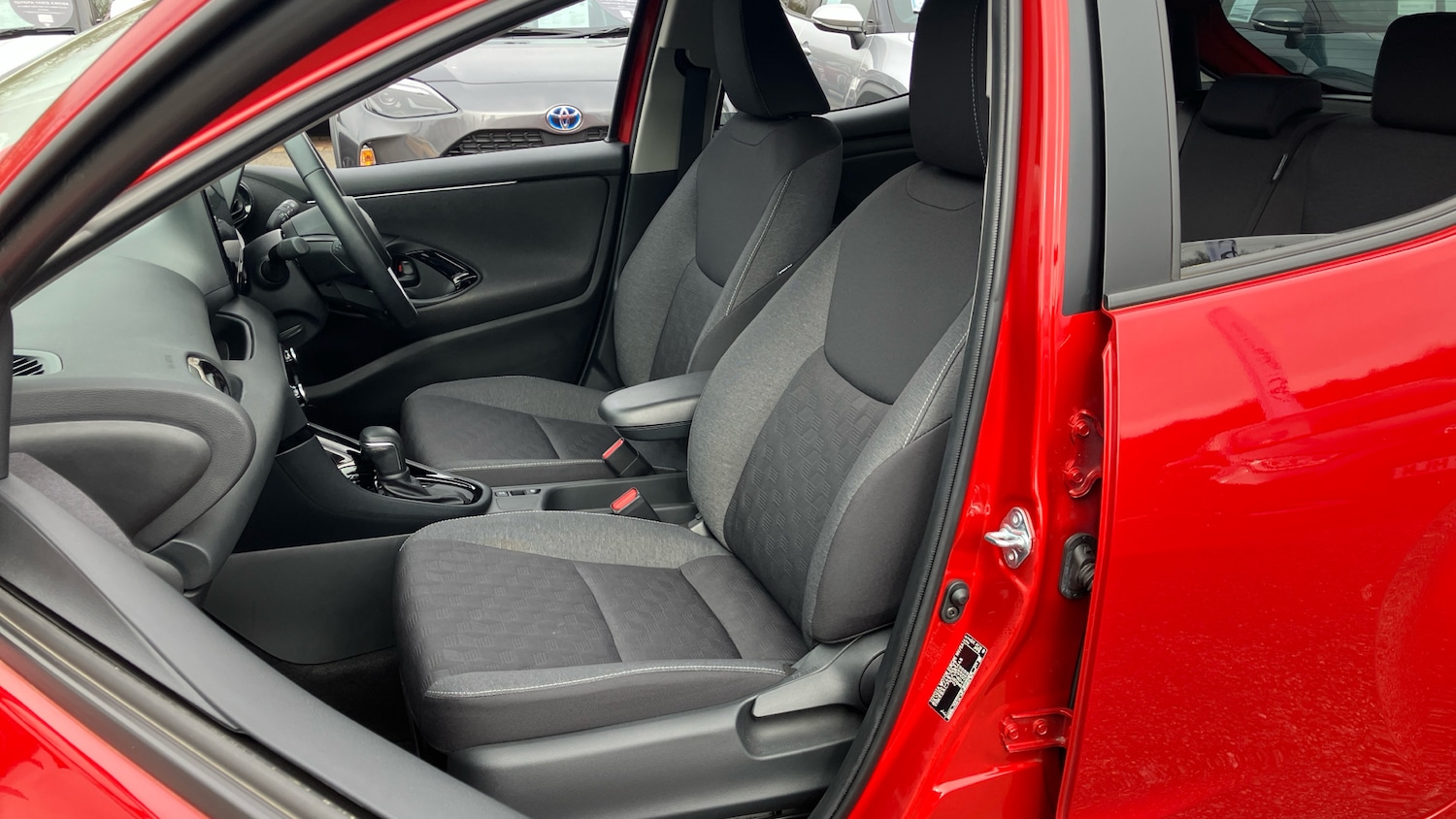 Used Toyota Yaris 2025 for sale - 77945947: Photo 42