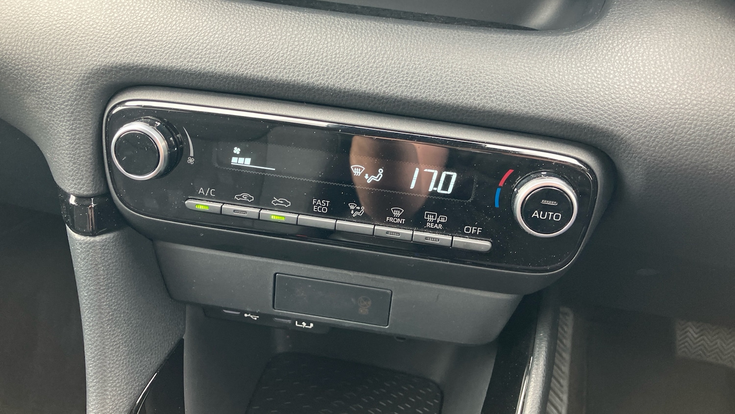 Used Toyota Yaris 2025 for sale - 77945947: Photo 49