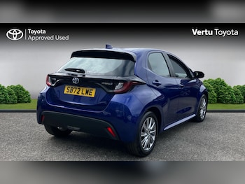Used Toyota Yaris 2023 for sale - 77847646: Photo