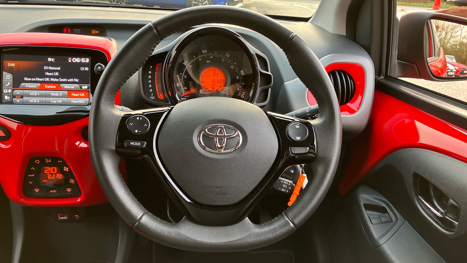 Used Toyota AYGO 2020 for sale - 76946739: Photo 6