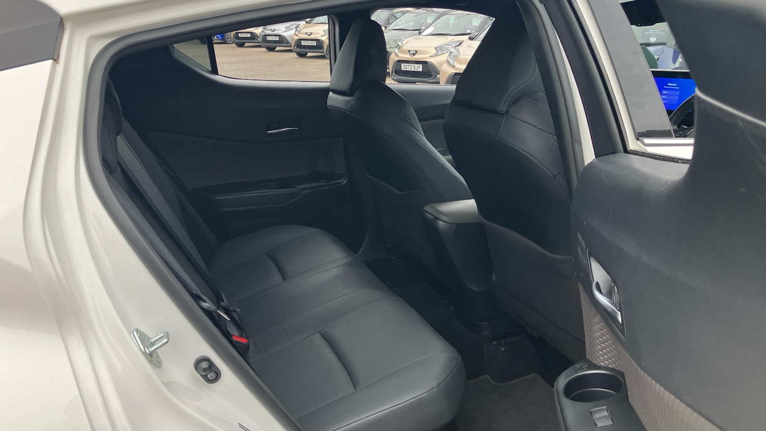 Used Toyota C-HR 2022 for sale - 76705667: Photo 12