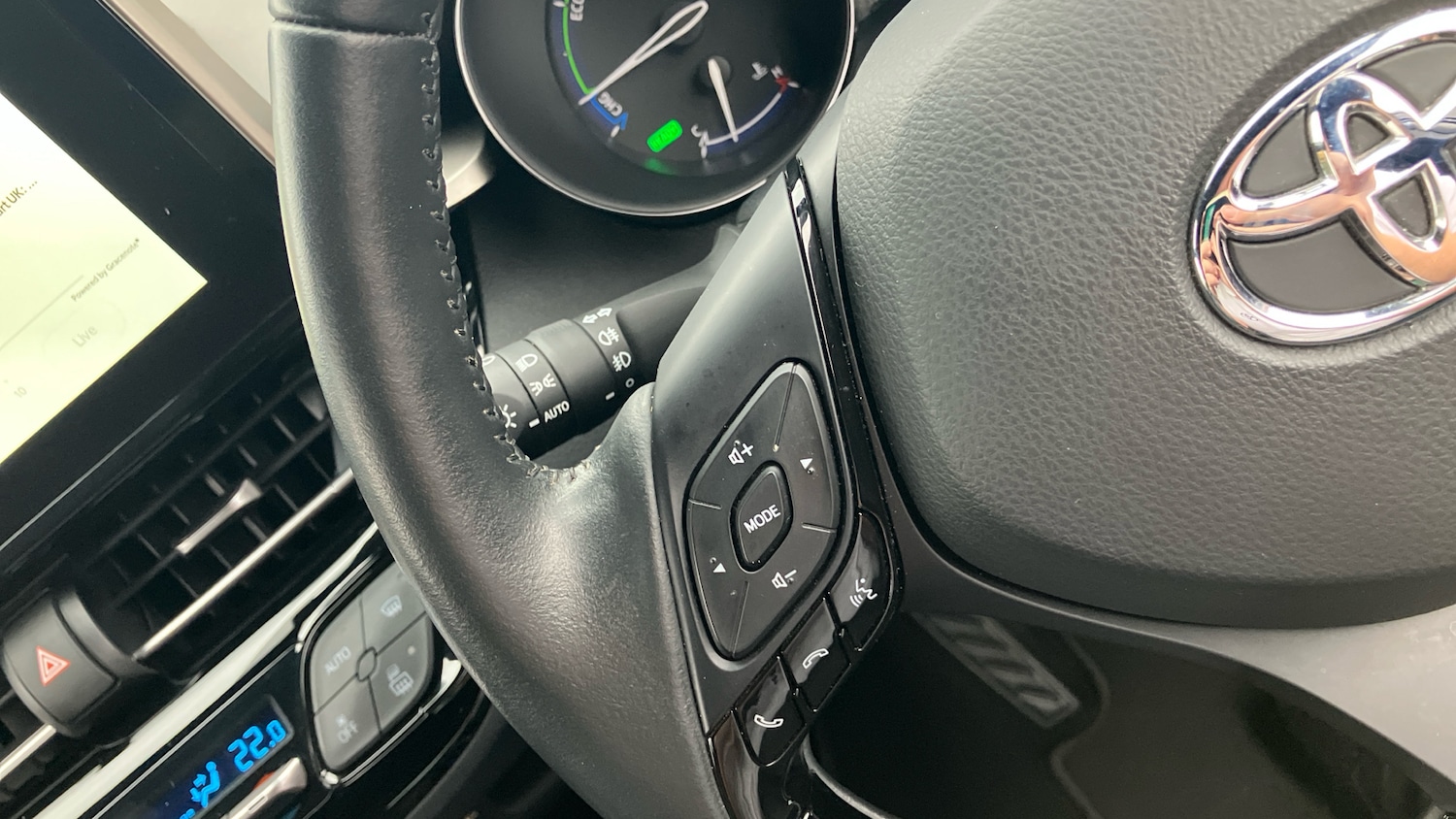 Used Toyota C-HR 2022 for sale - 76705667: Photo 45