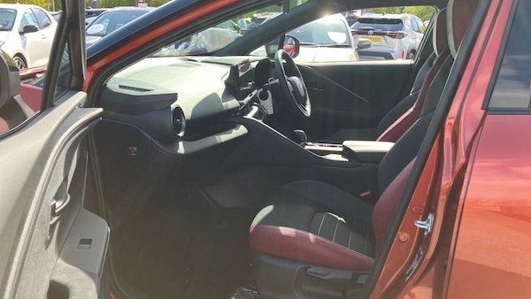 Used Toyota C-HR 2025 for sale - 76236568: Photo 10