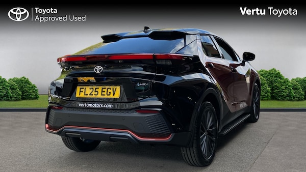 Used Toyota C-HR 2025 for sale - 76236568: Photo 2