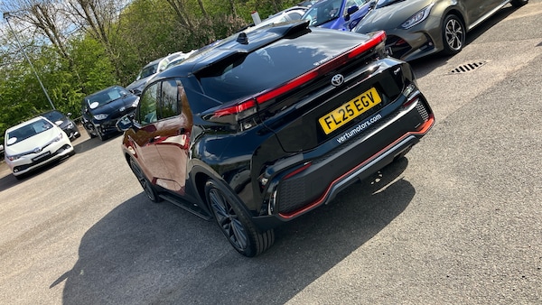 Used Toyota C-HR 2025 for sale - 76236568: Photo 31