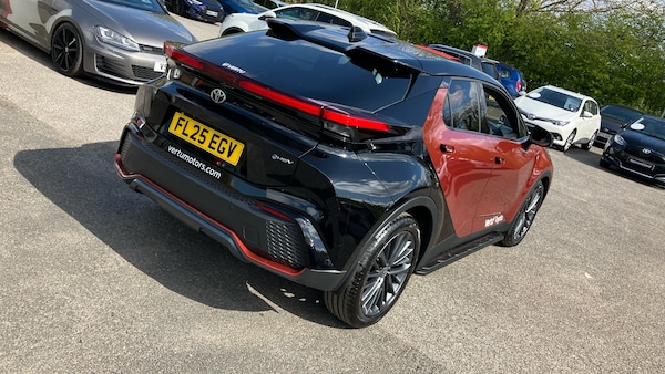 Used Toyota C-HR 2025 for sale - 76236568: Photo 32
