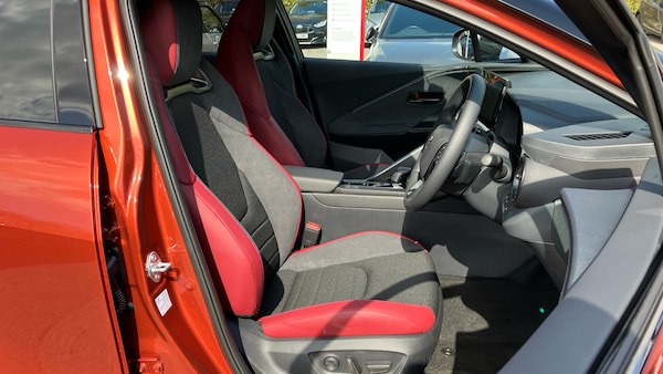 Used Toyota C-HR 2025 for sale - 76236568: Photo 40
