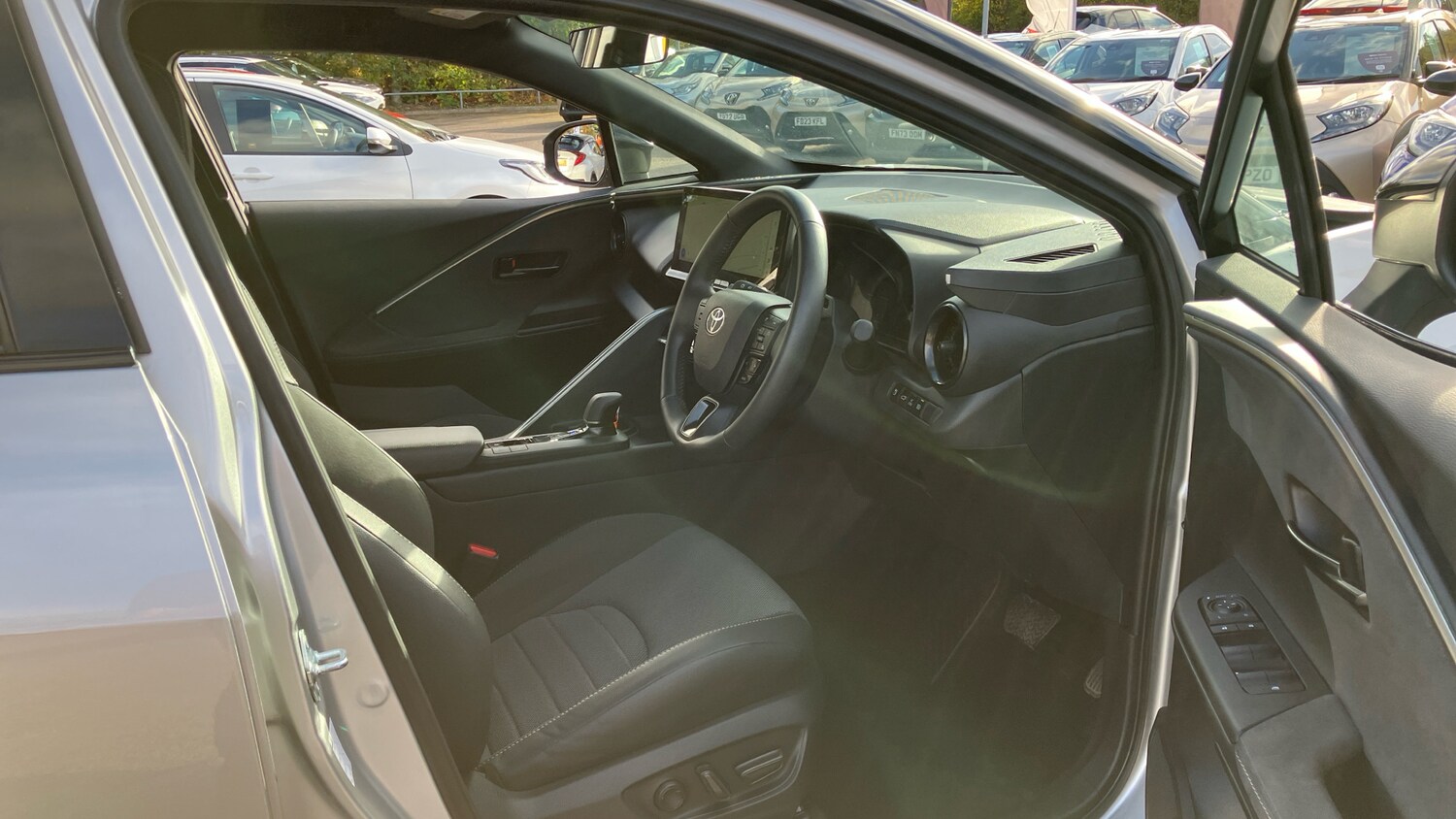 Used Toyota C-HR 2024 for sale - 76290473: Photo 11