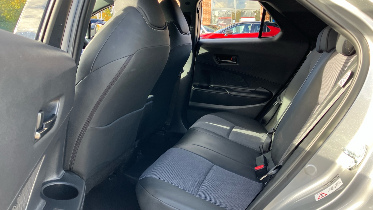 Used Toyota C-HR 2024 for sale - 76290473: Photo 13