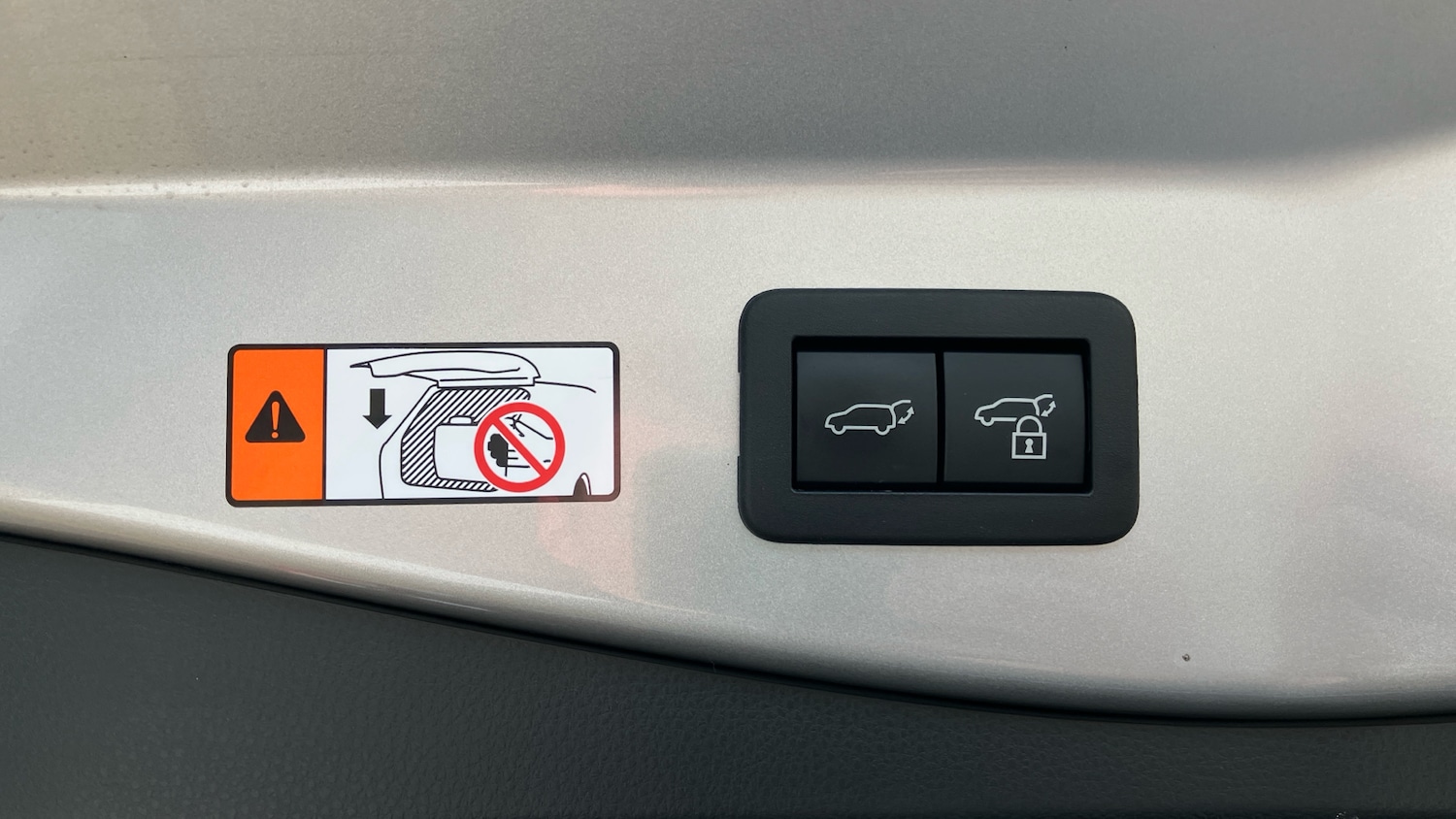 Used Toyota C-HR 2024 for sale - 76290473: Photo 48