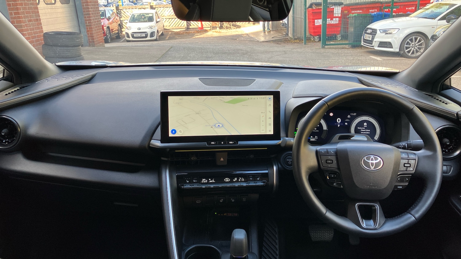 Used Toyota C-HR 2024 for sale - 76290473: Photo 5