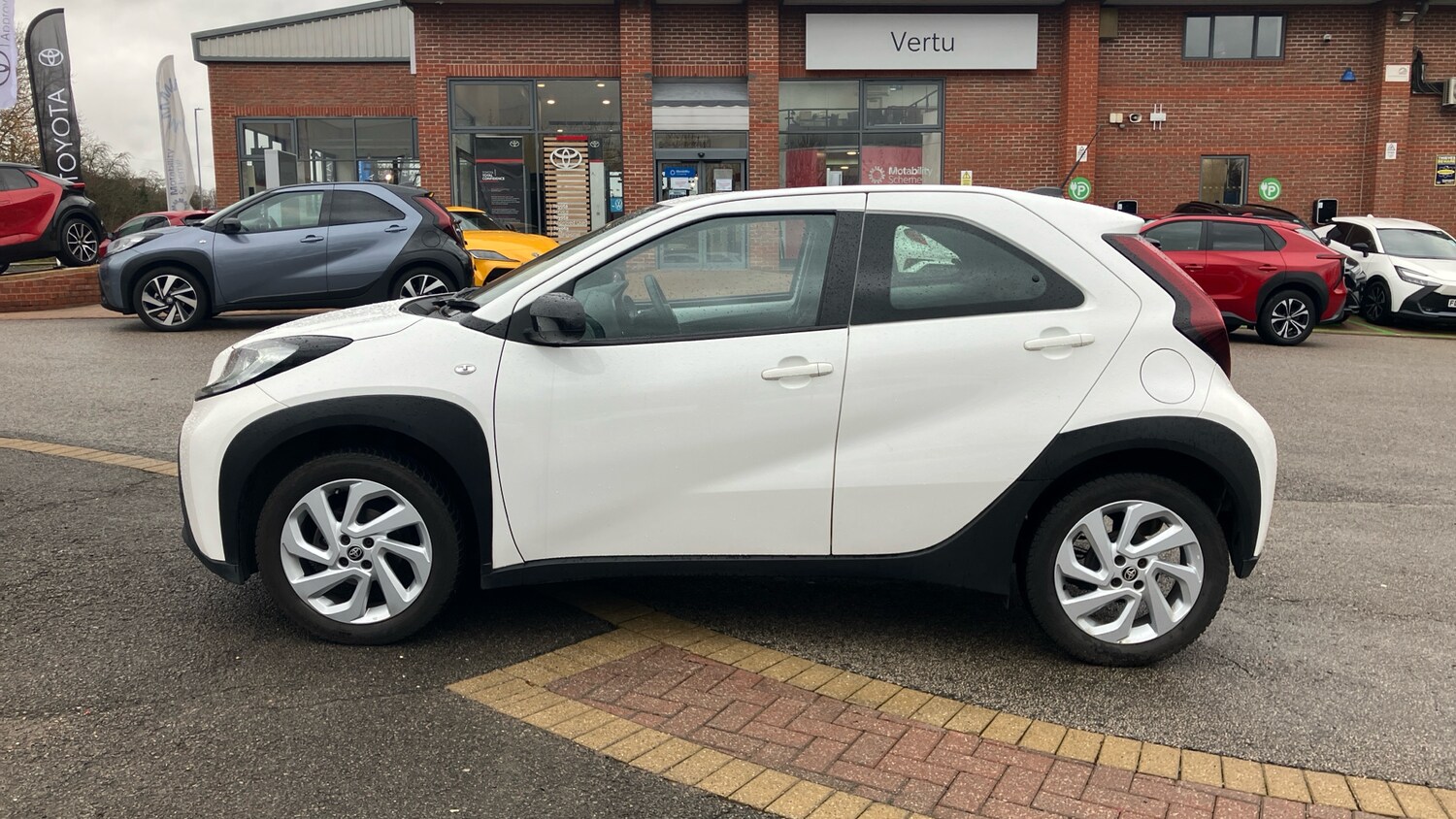 Used Toyota Aygo X 2022 for sale - 76625586: Photo 17