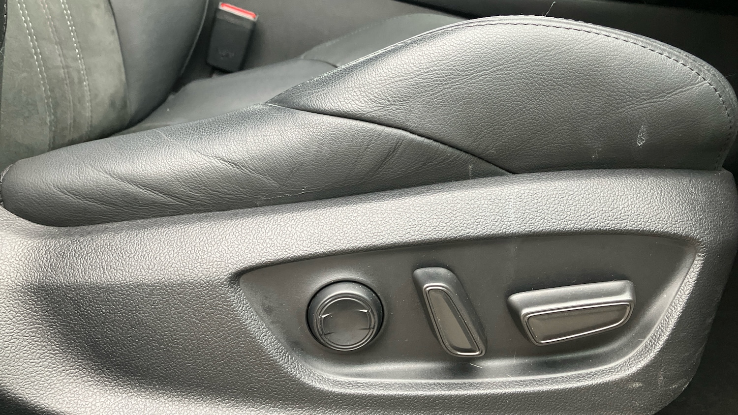 Used Toyota C-HR 2023 for sale - 76207687: Photo 31