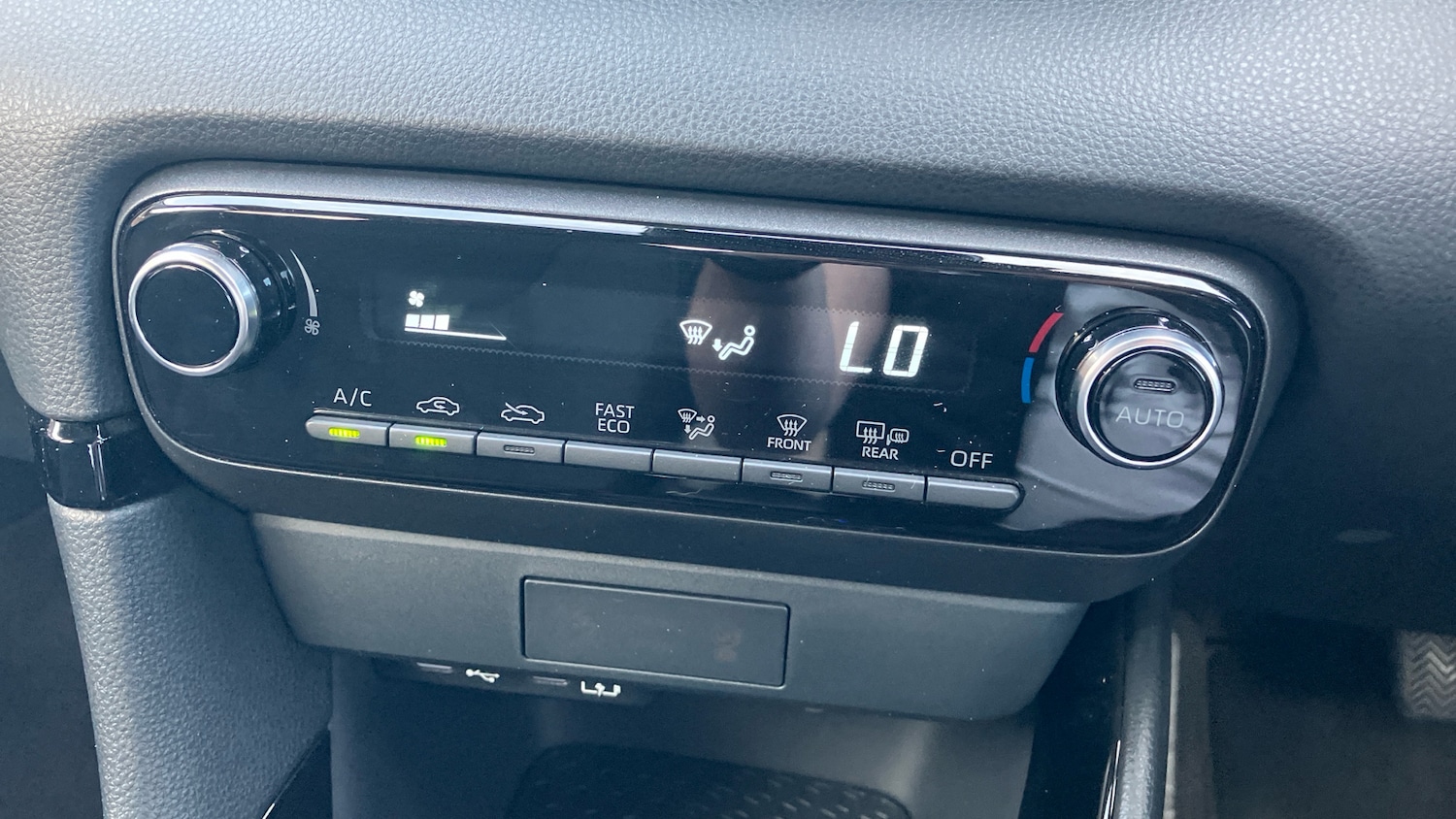 Used Toyota Yaris 2025 for sale - 77763304: Photo 50