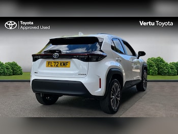 Used Toyota Yaris Cross 2022 for sale - 76079620: Photo 2