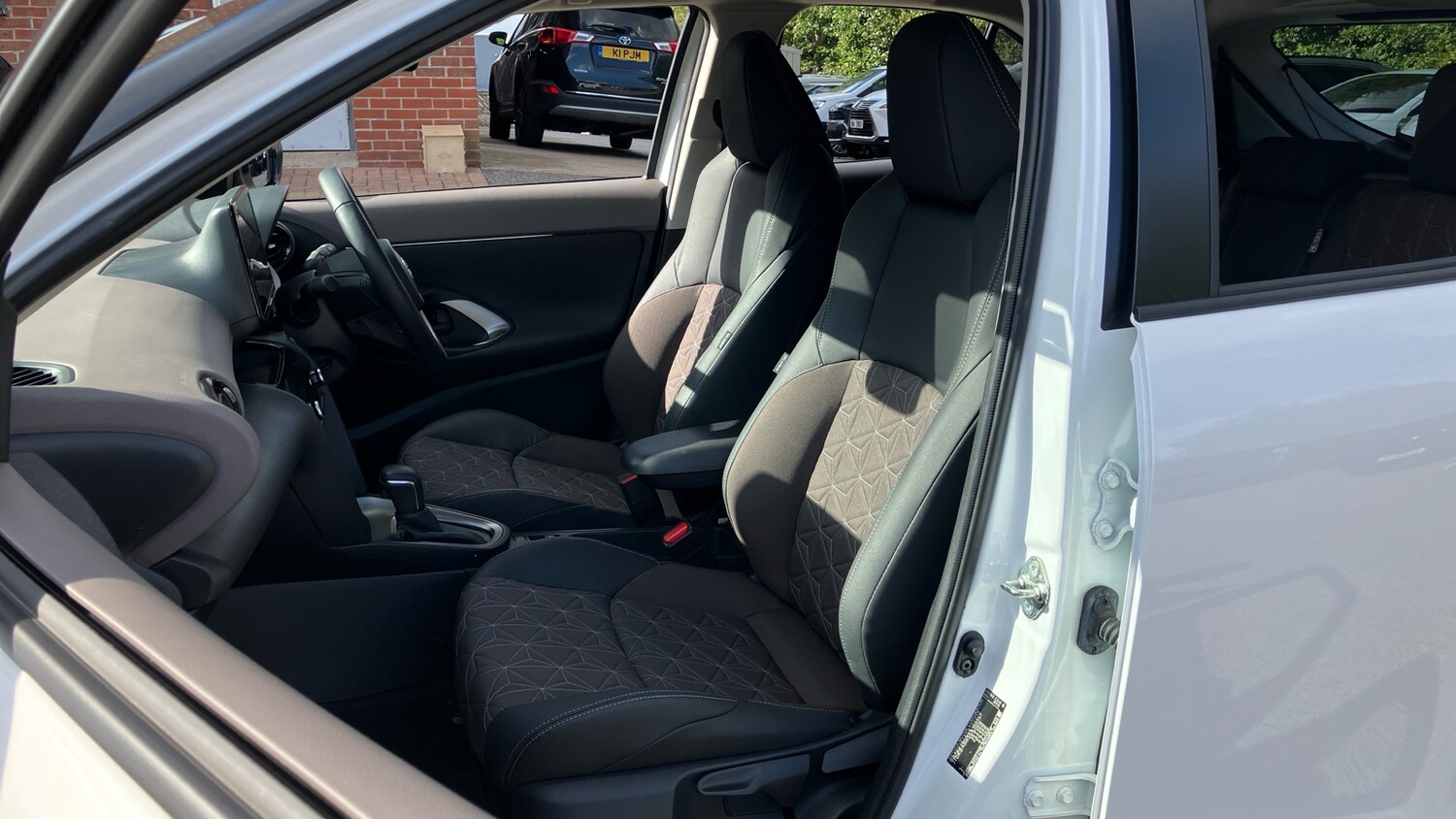 Used Toyota Yaris Cross 2022 for sale - 76079620: Photo 43