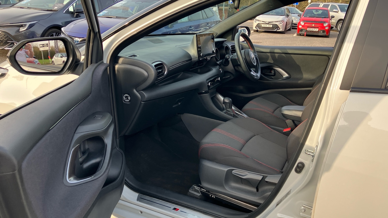 Used Toyota Yaris 2023 for sale - 77779048: Photo 10