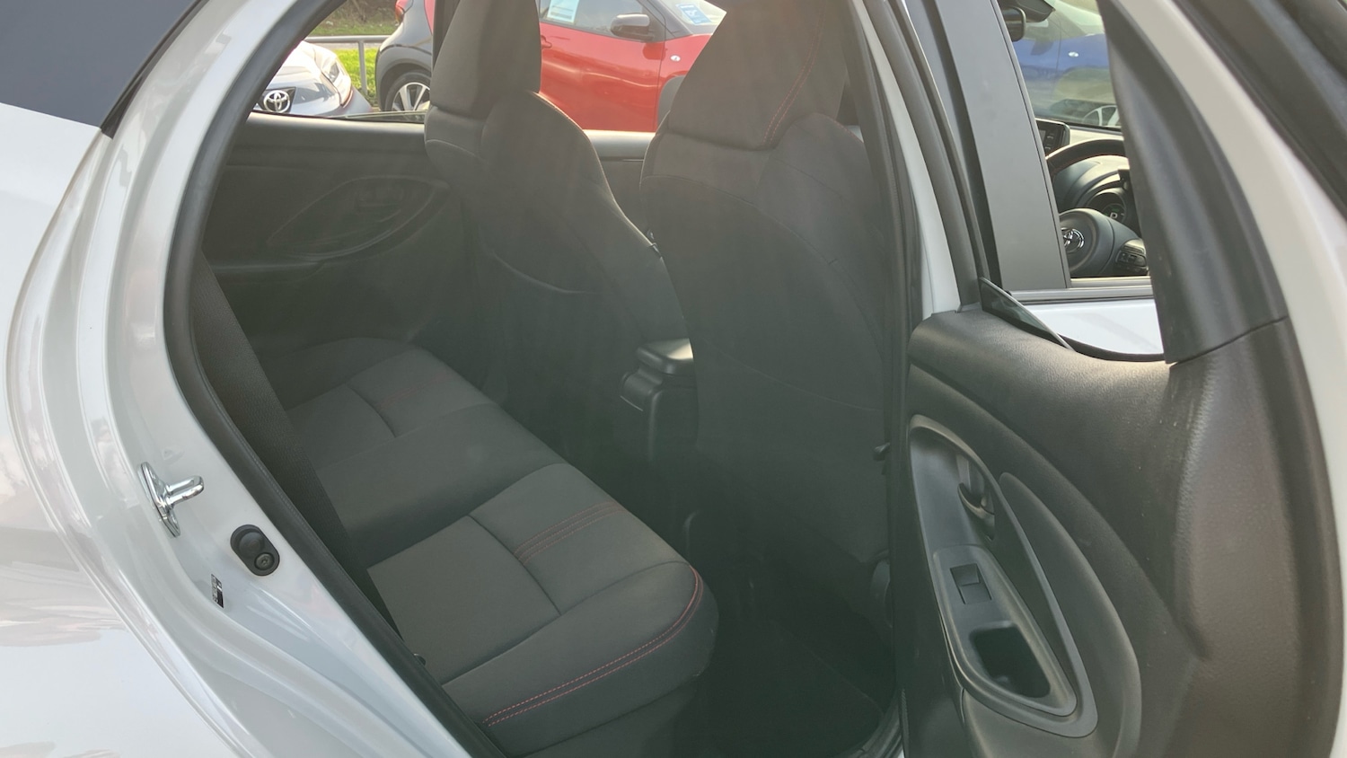 Used Toyota Yaris 2023 for sale - 77779048: Photo 12