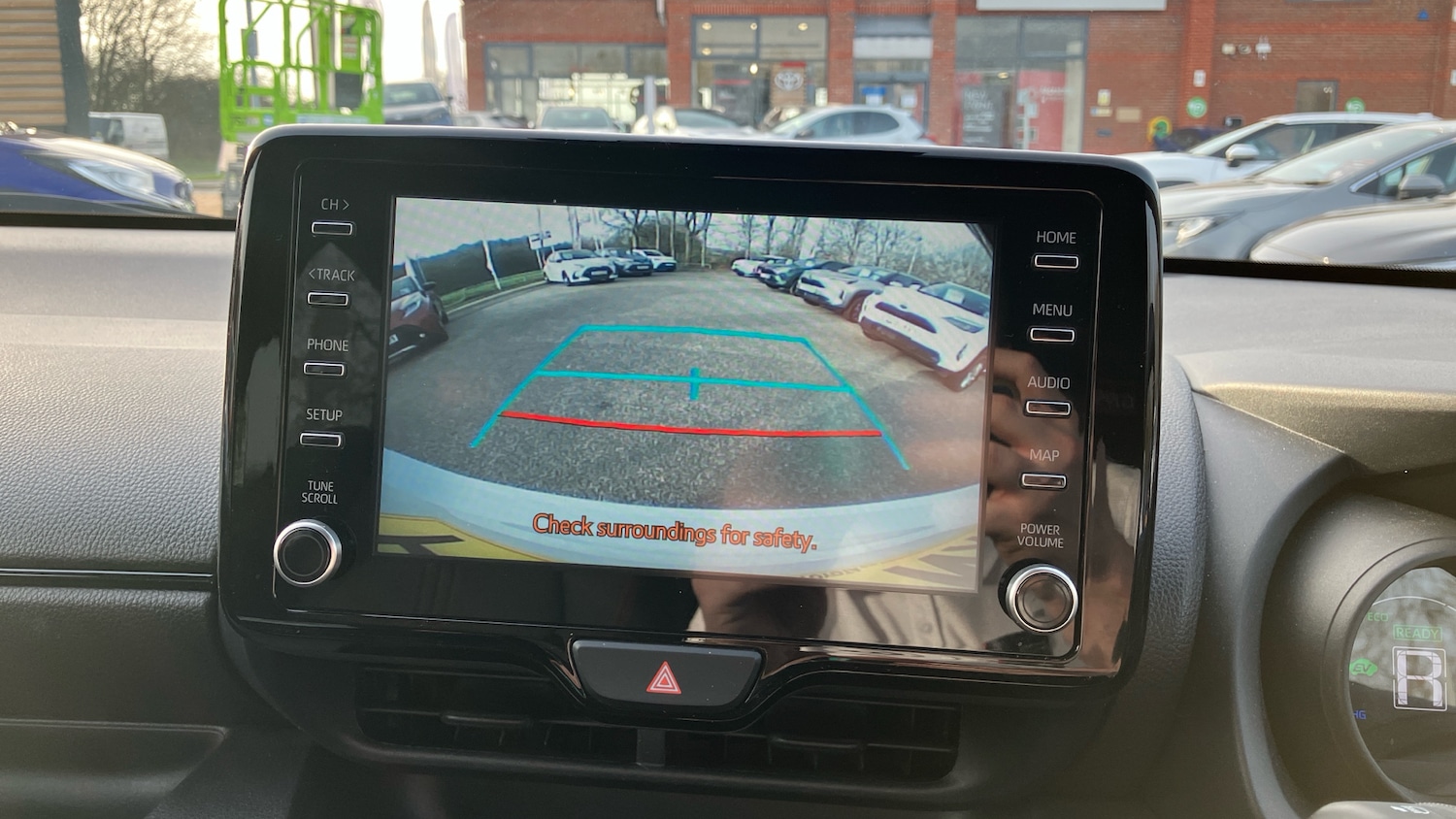 Used Toyota Yaris 2023 for sale - 77779048: Photo 27