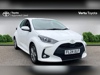 Used Toyota Yaris 2024 for sale - 78352399: Photo